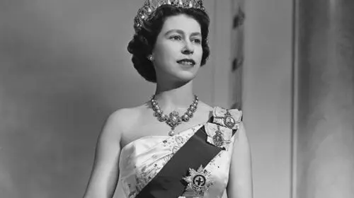 Regina Elisabeta a II-a – O viață în serviciul oamenilor