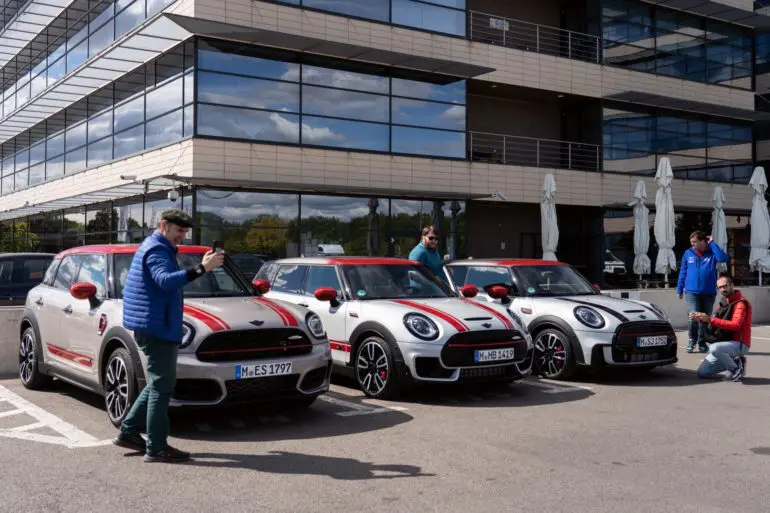 GALERIE FOTO: MINI John Cooper Works în vizită la MIMI şi Engage Engineering