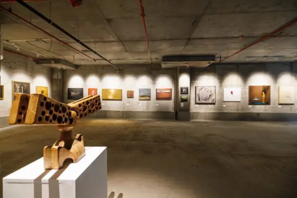 Licitație și Expoziție Ans Azura cu focus pe artiști români din perioada avangardei și post-modernismului