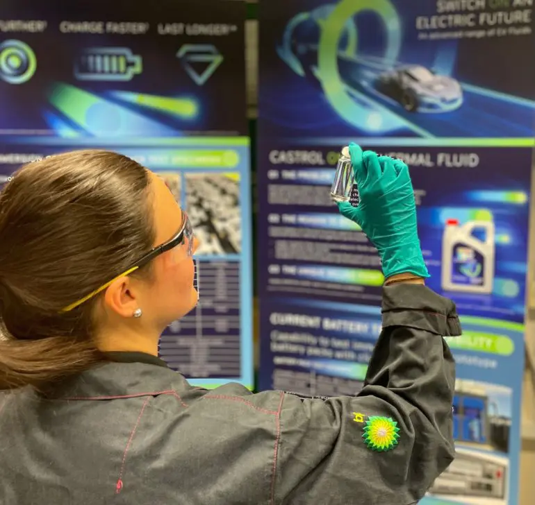 Castrol și Sprint Power colaborează la un proiect pentru dezvoltarea modulelor de baterie cu încărcare ultra-rapidă pentru vehicule electrice și hibrid