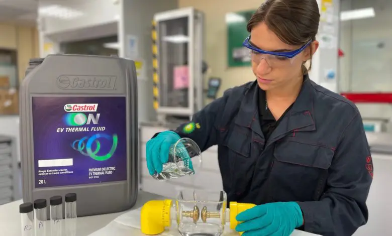 Castrol și Sprint Power colaborează la un proiect pentru dezvoltarea modulelor de baterie cu încărcare ultra-rapidă pentru vehicule electrice și hibrid