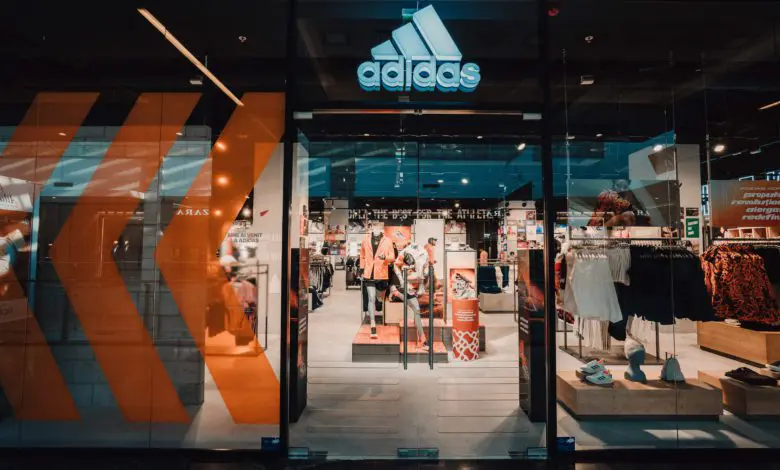 Adidas deschide al doilea cel mai mare concept store din România