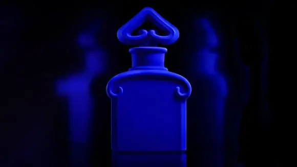 Guerlain a lansat un parfum de 17.000 de dolari