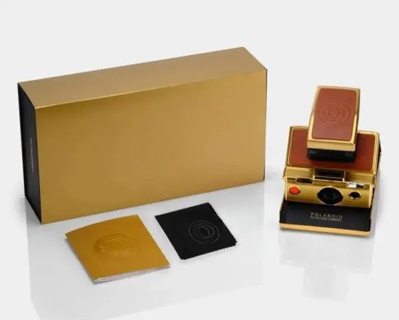 Polaroid SX-70 se lansează într-o ediție din aur de 24K