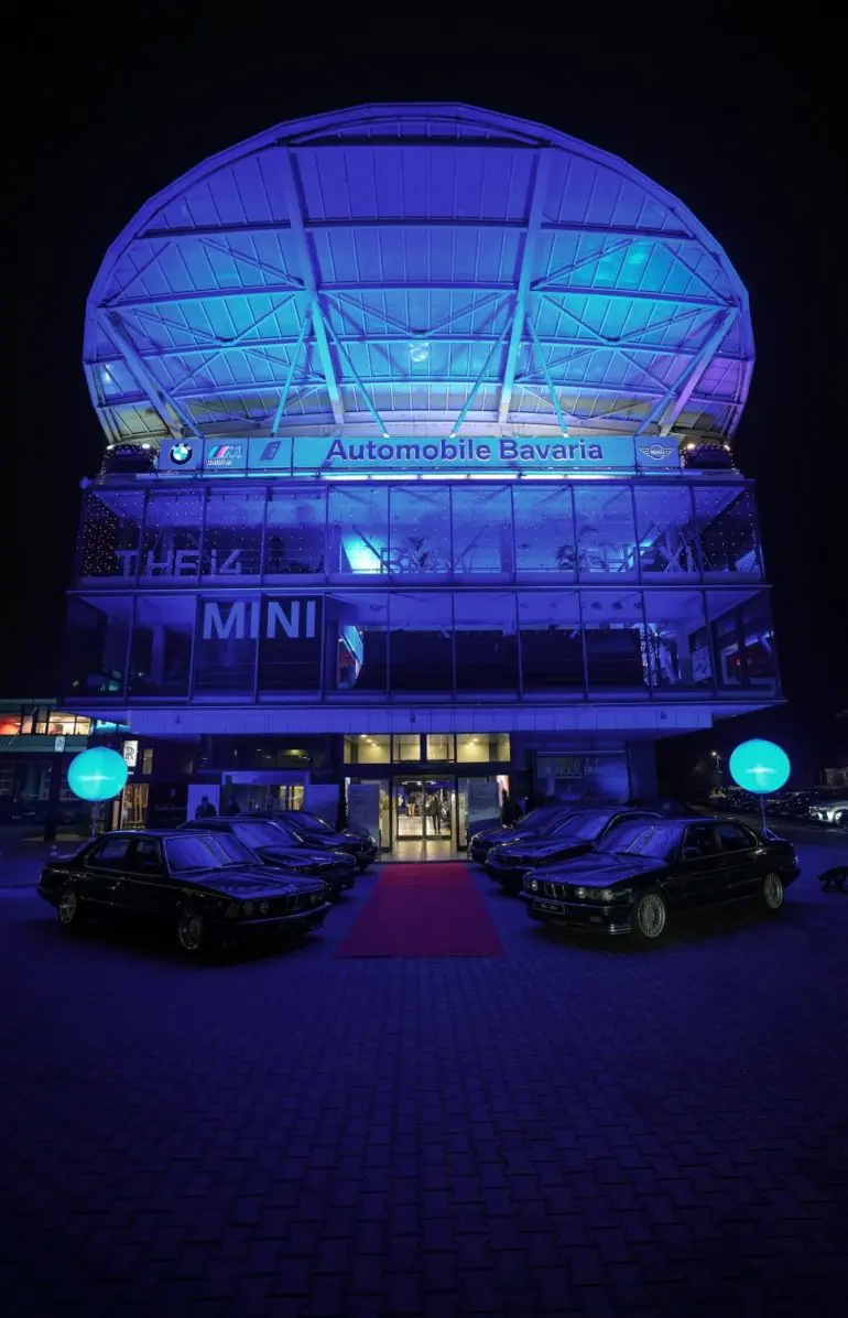 De 7 ori 7 - o şedinţă foto unică despre evoluţia limuzinei de lux BMW