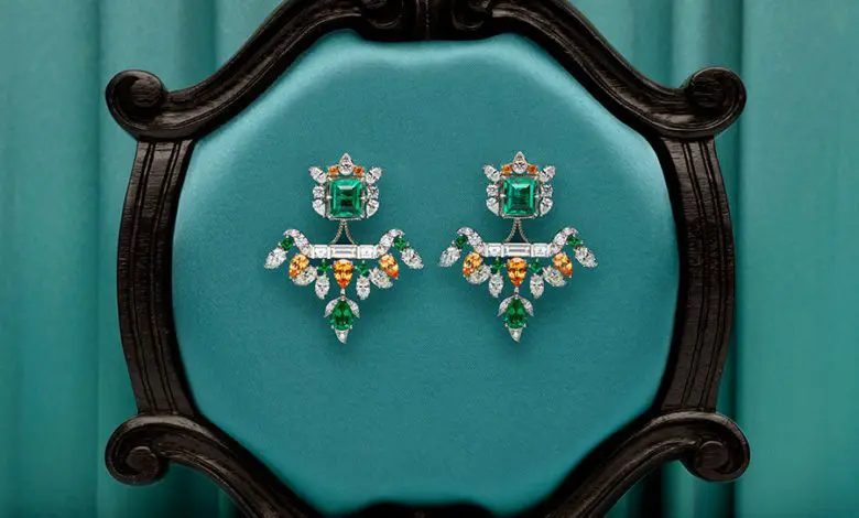 Gucci dezvăluie bijuterii prețioase în timpul Paris Haute Couture