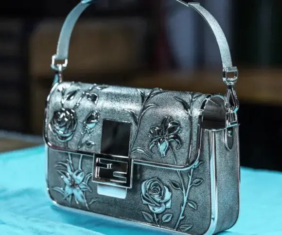 Tiffany Baguette: O celebrare a măiestriei Fendi și Tiffany & Co.