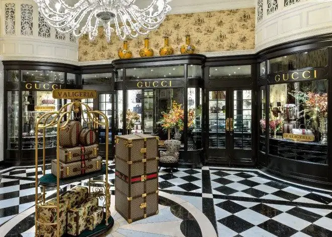 Gucci Valigeria – primul magazin dedicat genților de călătorie