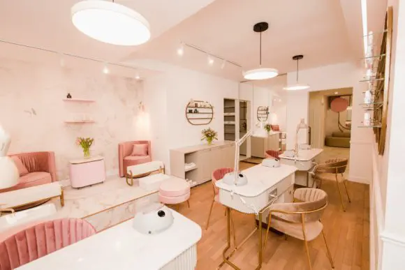 S-a deschis cel mai nou BEAUTY SPOT din București: The Clinique Hair & Beauty