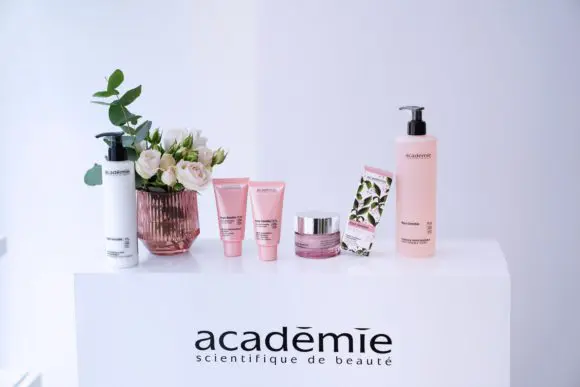 Academie Scientifique de Beauté Paris a lansat gama HYPO-SENSIBLE