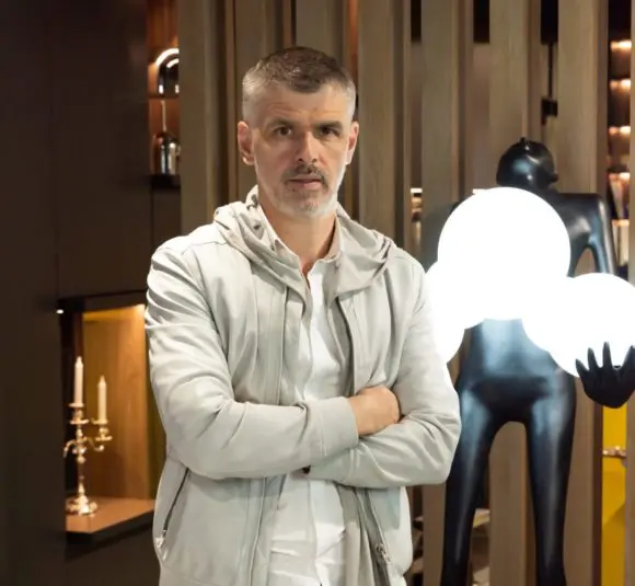 Henderson Interior Design, concept integrat pentru mobilier personalizat și amenajări high-end