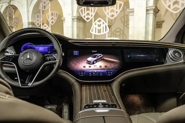 Mercedes-Maybach EQS