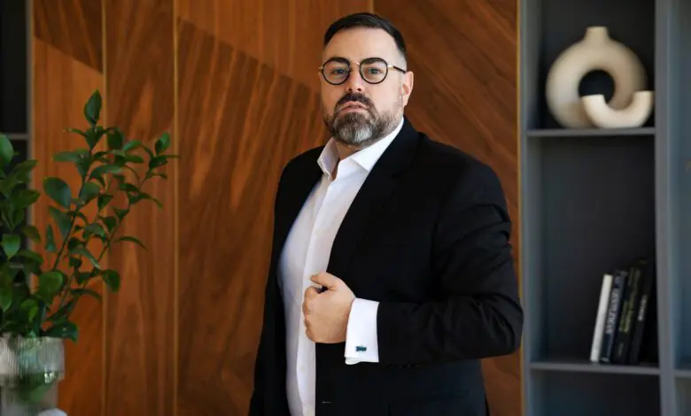 Dr. Iancu Morad, medic chirurg estetician: „O intervenție estetică reușită presupune un rezultat armonios și natural. Nu este bine să fim obsedați de perfecțiune”