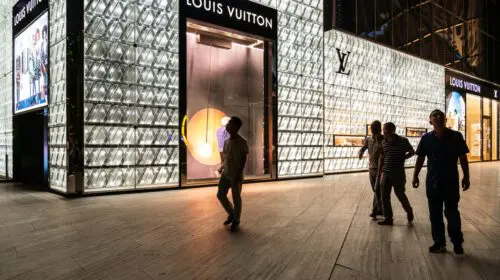 LVMH înregistrează o creștere substanțială a profitului datorită Asiei și Europei