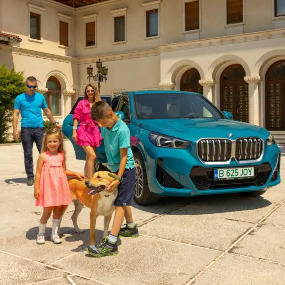 Adoptați un cățel, salvați un suflet – Campania „For a lifetime journey”