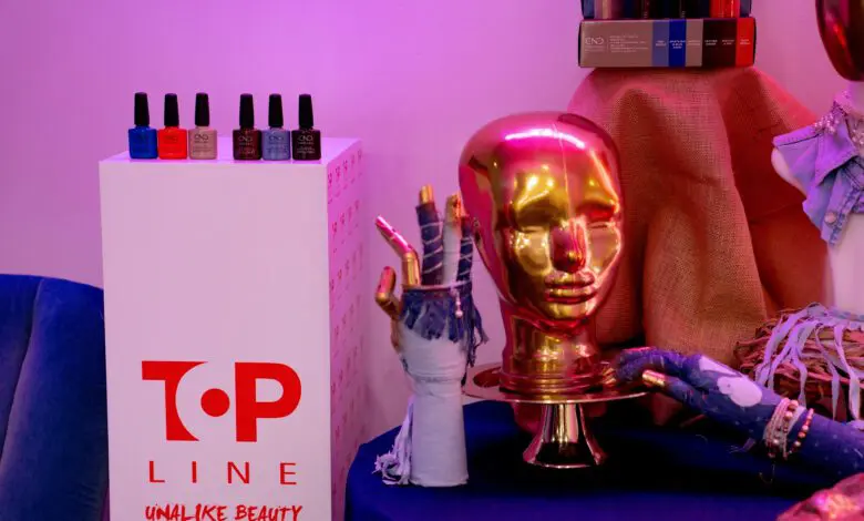 CND a lansat noua colecţie de lacuri de unghii inspirate de moda sustenabilă