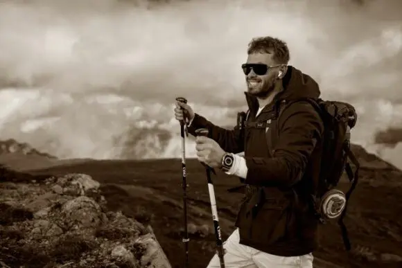 START THE MOVEMENT: Hiking la cota 2000 by ISTYLE