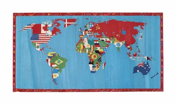 Alighiero Boetti: recorduri de preț pentru „tapiseriile” sale, cele mai scumpe din lume