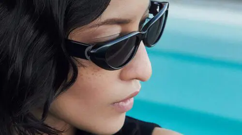 COS X LINDA FARROW, o colecție capsulă ce are ca inspirație nostalgia