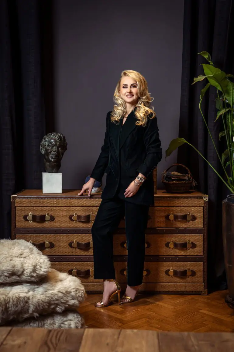 Dr. Amalia Anghel