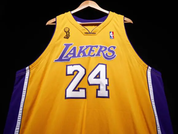 Sotheby’s scoate la licitație peste 350 de obiecte de colecție ale marilor sportivi în valoare de 12 milioane de dolari