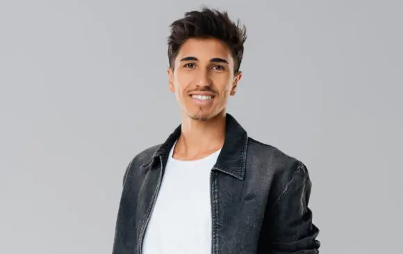 Sebastian Dobrincu: „Am reușit să ajung într-un punct în care sunt complet împăcat cu cine sunt”