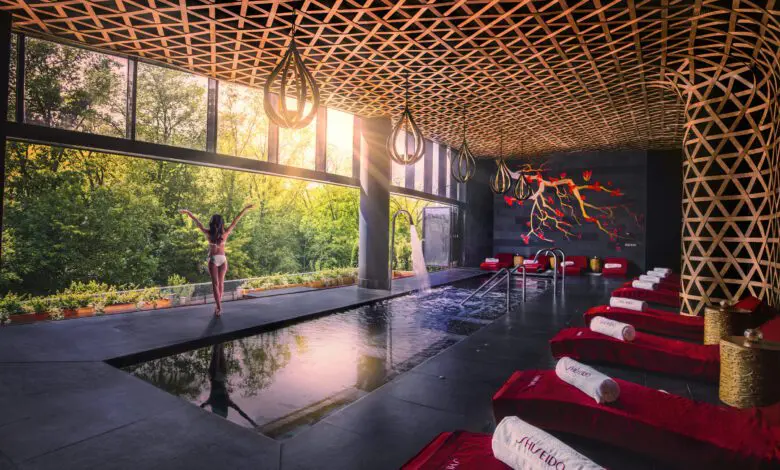 Inovație în frumusețe la Shiseido Spa: Descoperiți aparatul revoluționar NuEra Tight