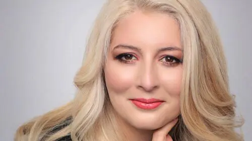 Oana Butunoi: „Îmi place să trăiesc cu zâmbetul pe buze”