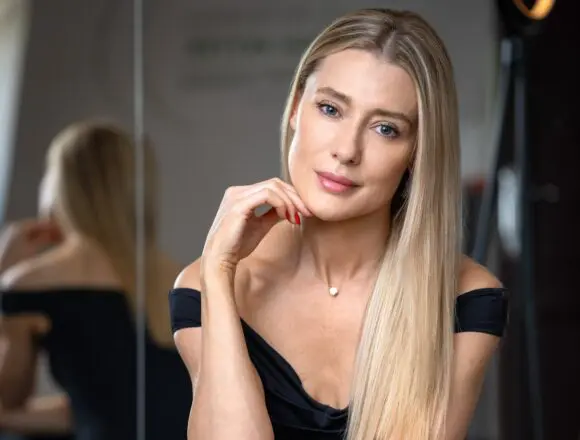 Cristina Iliescu: „Sunt mai săracă financiar, dar mult mai bogată spiritual”