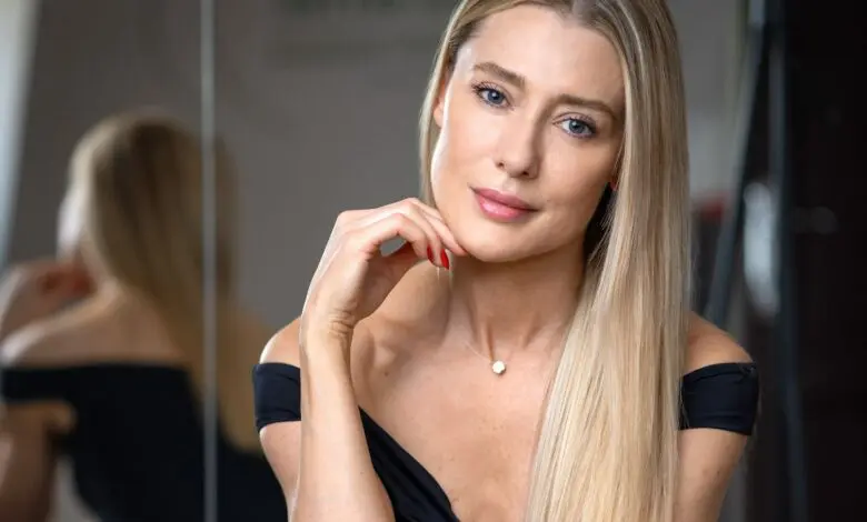 Cristina Iliescu: „Sunt mai săracă financiar, dar mult mai bogată spiritual”