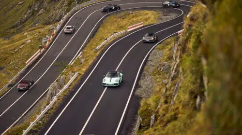 Cu Porsche pe Transfăgărășan: Aniversarea jubileului pentru celebrul drum prin introducerea noului 911 Carrera 4 GTS