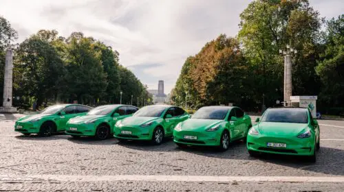 Bolt lansează categoria Confort Electric cu autovehicule Tesla