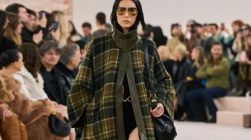 Trend Report: Paltoane statement, drapaje și nuanțe de verde