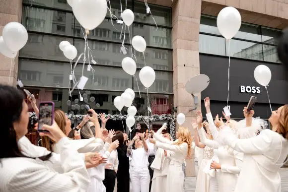 Top Line White Christmas Brunch: Eleganță, Tendințe și Momente Memorabile