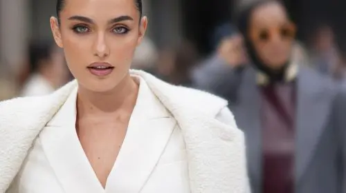 Alexia Eram: „Lucrurile imperfecte și autentice sunt «adevărata perfecțiune»”