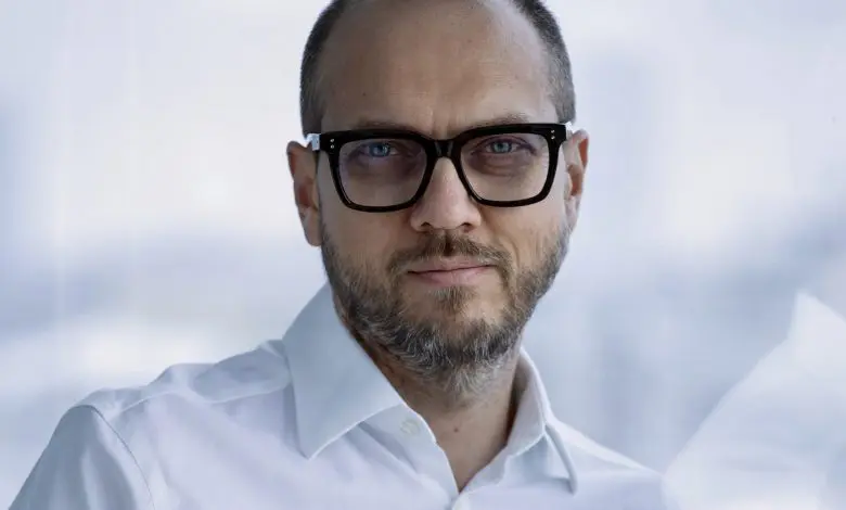 Dr. Florin Juravle: „Liftingul cu fire Aptos este una dintre cele mai în vogă metode de rejuvenare și contur facial ale momentului”