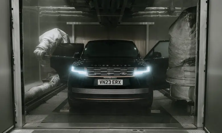 Rudy este robotul care asigură calitatea și luxul la JLR