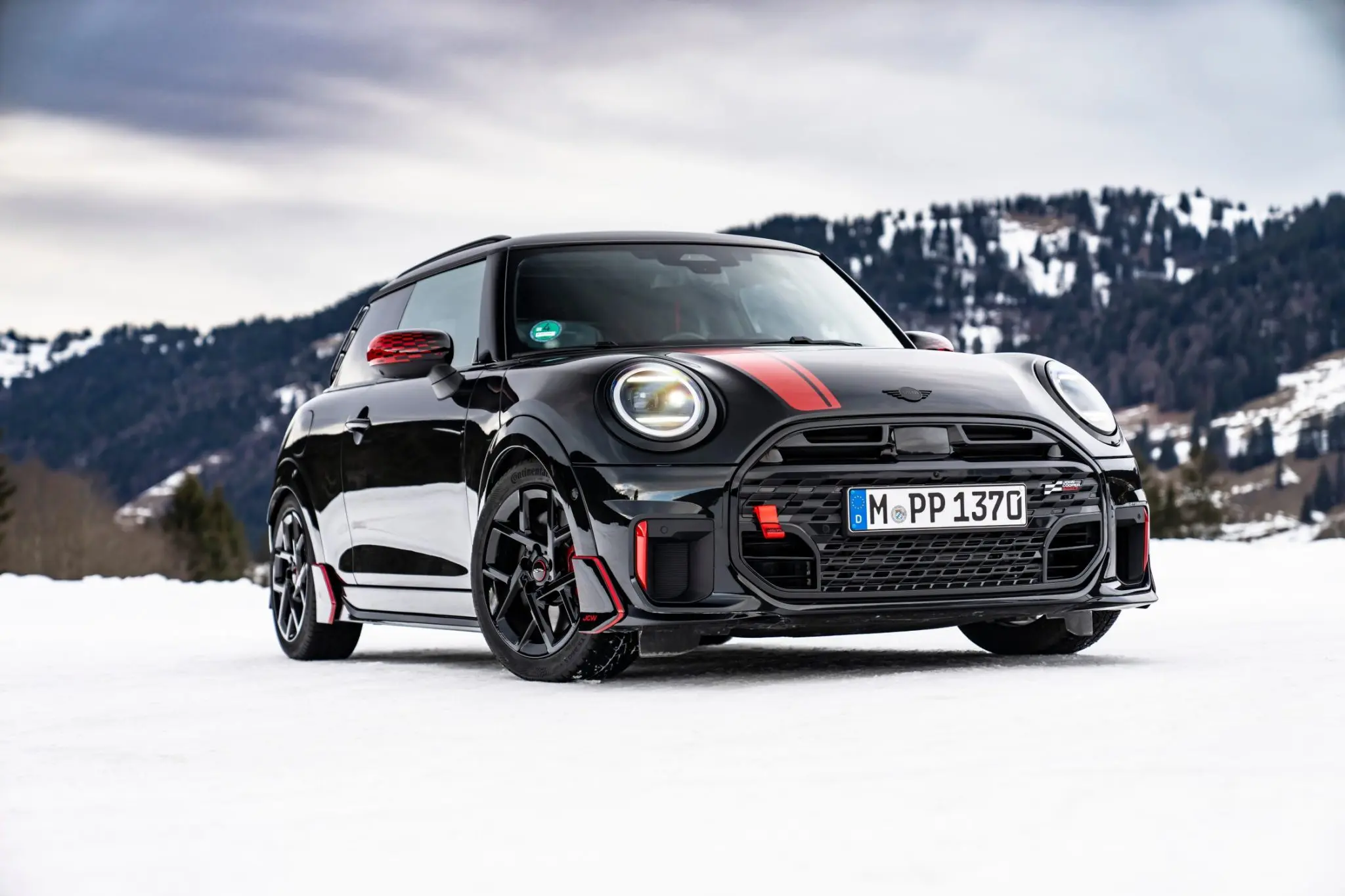 MINI John Cooper: Performanţe maxime pe zăpadă şi gheaţă