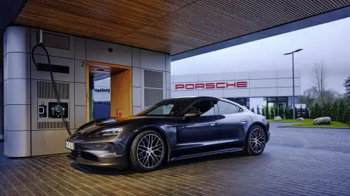 Porsche Charging Lounge cu numărul 5 se deschide la Hamburg