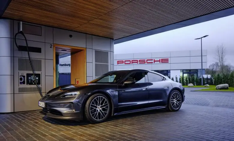 Porsche Charging Lounge cu numărul 5 se deschide la Hamburg
