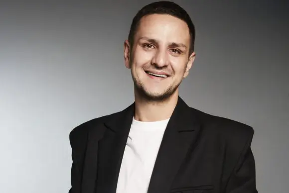 Iulian Iovănescu: „Consider că ceea ce ești și ceea ce faci este esențial”