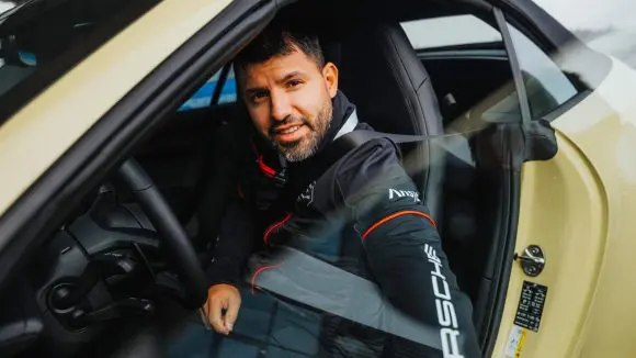 Sergio Agüero devine pilot de curse Porsche