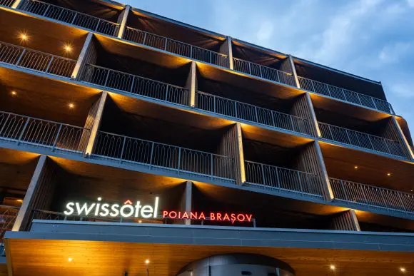 Swissôtel Poiana Brașov: O nouă dimensiune a luxului în Munții Carpați