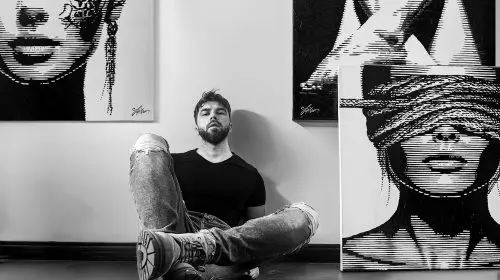 Expoziția „Rising She” de pe 8 martie – un manifest despre femeie de Dorian Sărmășan