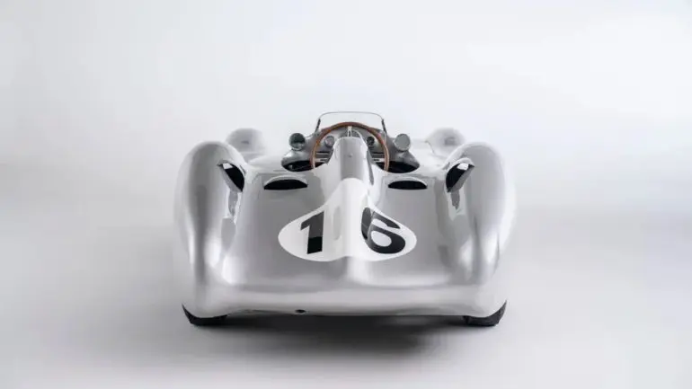 Mercedes