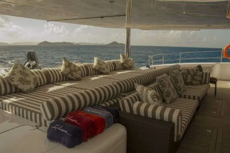 Sunreef 102 Ipharra este acum disponibil