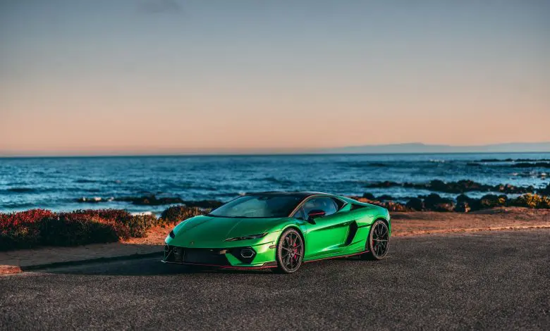 Automobili Lamborghini raportează încă un an record pentru vânzări, profit operațional și livrări