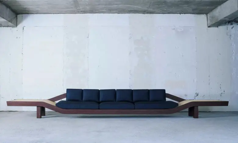 Saint Laurent va aduce în premieră la viață piese de mobilier din arhiva arhitectei Charlotte Perriand