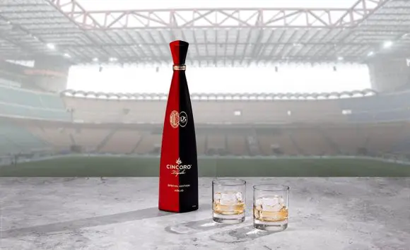 Cincoro Tequila și AC Milan prezintă o sticlă în ediție limitată