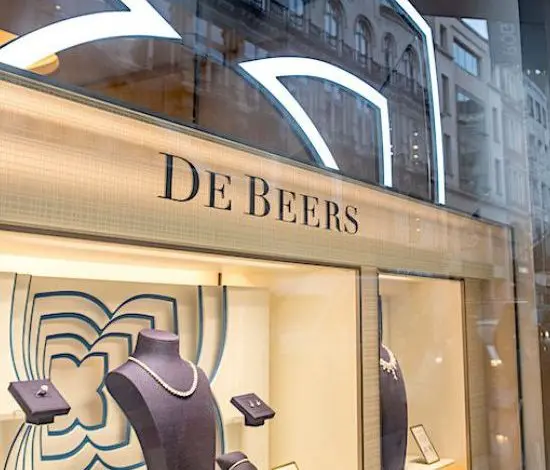 De Beers Group introduce dispozitivul DiamondProof în magazinele din SUA